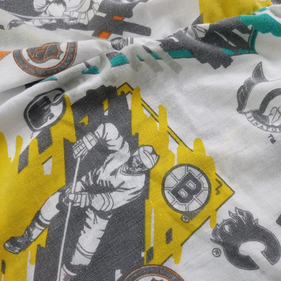 Vintage 1993 NHL Team Medley Reworked Bennygonia Shorts - Picture 7 of 7